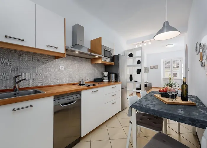 Peschiera By Briskva פורץ